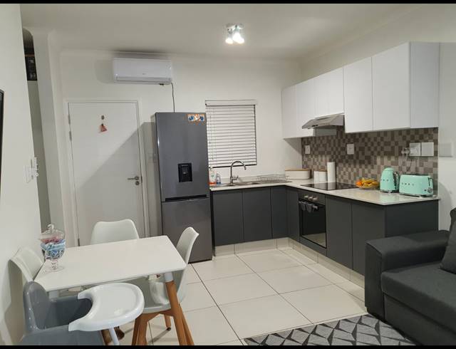 1 BEDROOM SECTIONAL TITLE FOR SALE IN UMHLANGA RIDGE